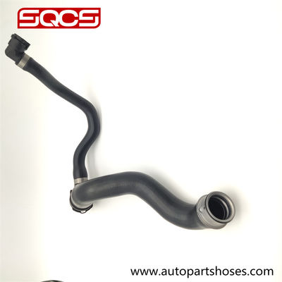 Tubo de goma del refrigerador intermedio de las mangueras de radiador A2045019482 2045019482 para Mercedes W204